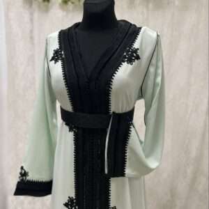 caftan blanco-negro